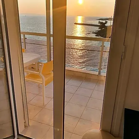 Sunset_apartments Only 15 Meters From The Sea Néos Marmarás
